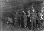 foto Trabajando en mina de carbón, 1908